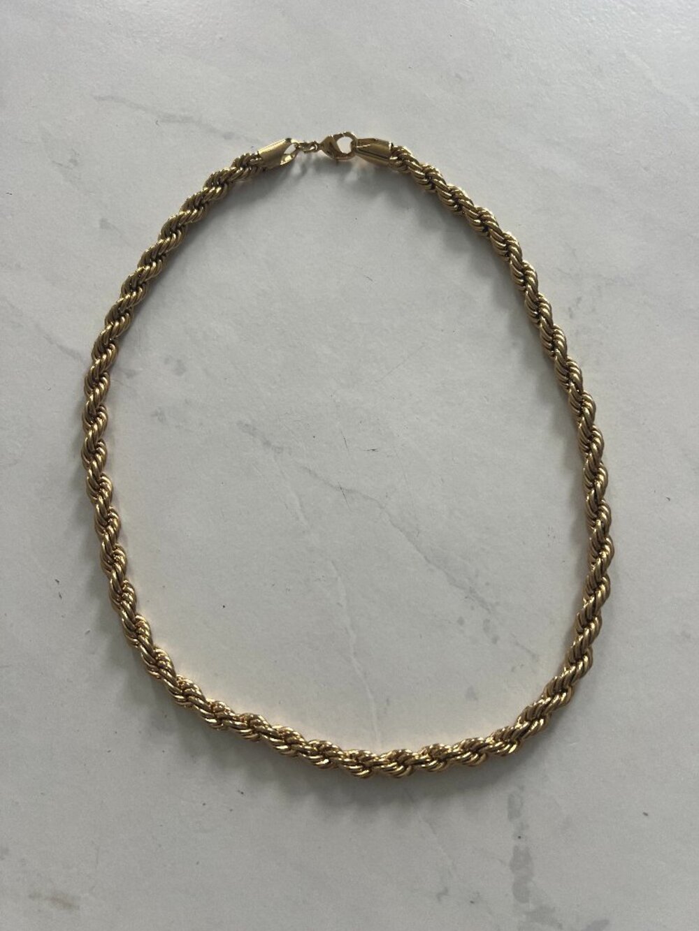 Like New The Views & Co Gold Thick Rope Chain